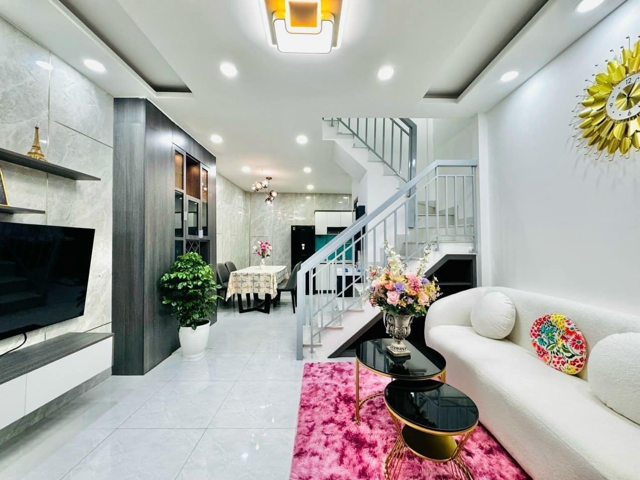 434052567_122105522150246159_7410392986023233828_n