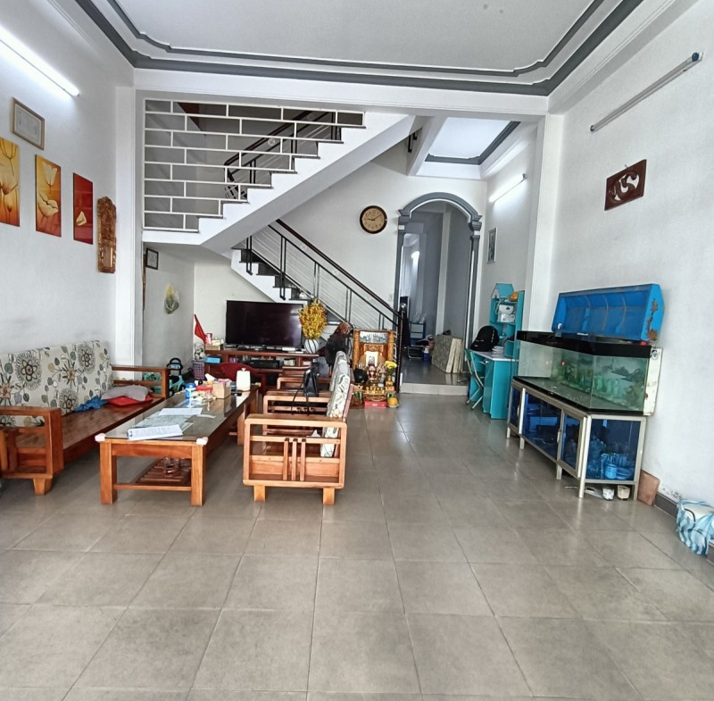 4fe8f748bb1f9a30cb8f7e4c9beae5ff.md