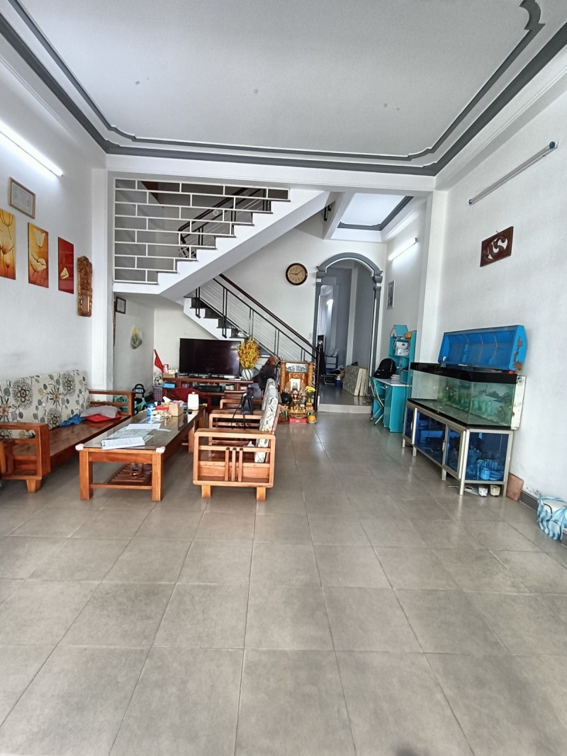 4fe8f748bb1f9a30cb8f7e4c9beae5ff.md