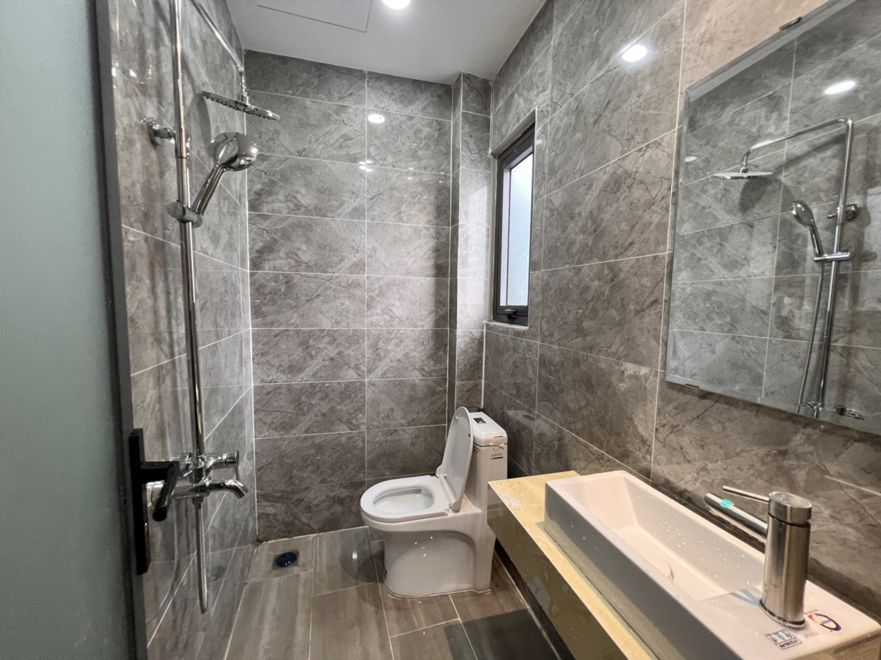 6z4159372403555_ff3261e5cca14b520f8f313c74fc8cd9