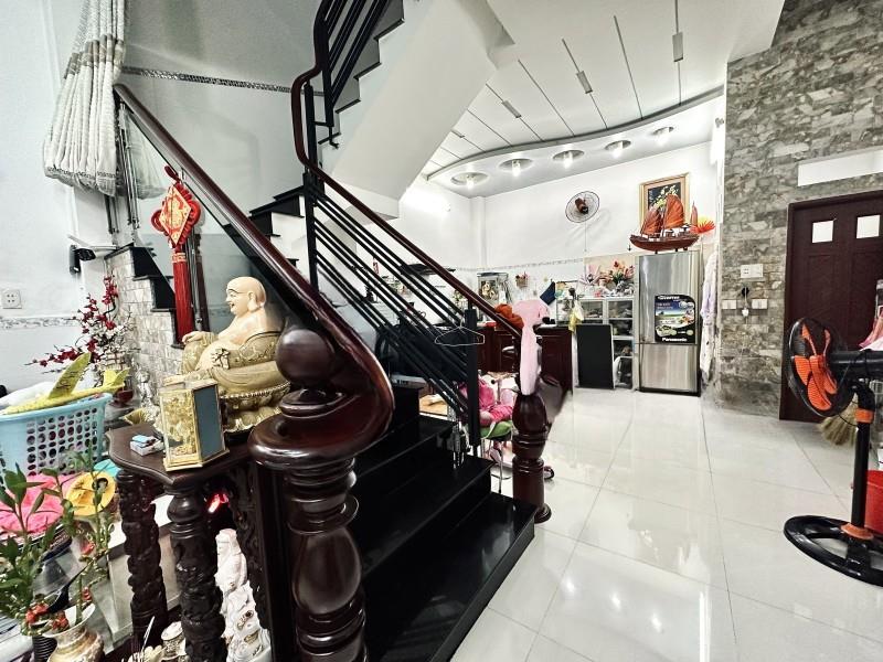 72fa5216d1ee9a1ac3ced8f042875af3.md