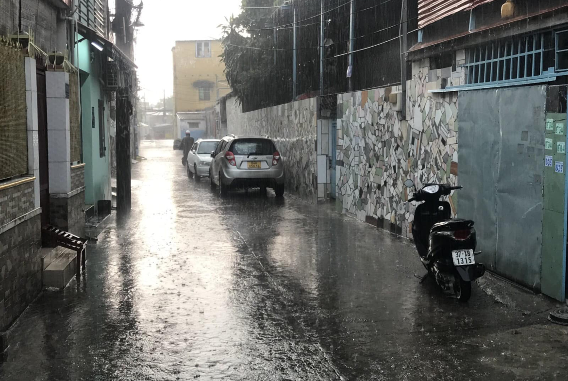 Ban CHDV hem xe duong van cam linh tay thu duc-6