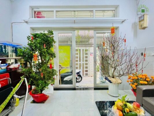 Ban-nha-Quan-Phu-Nhuan-Duong-Thich-Quang-Duc-1-Tret-1-Lau-chinh-chu-gia-chi-4.7-ty-9-533×400