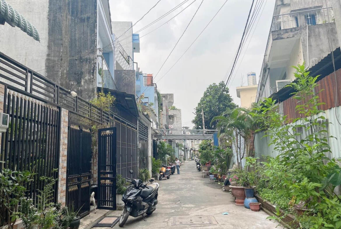 Ban nha hem xe tai tranh duong so 9 binh chieu thu duc-5