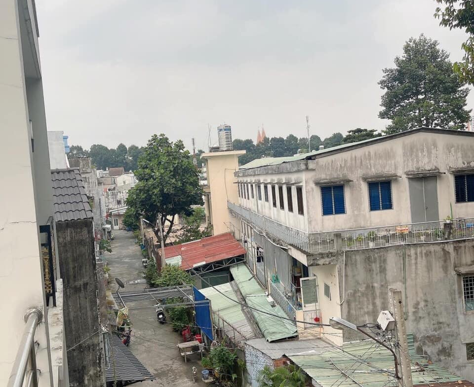 Ban nha hem xe tai tranh duong so 9 binh chieu thu duc-6