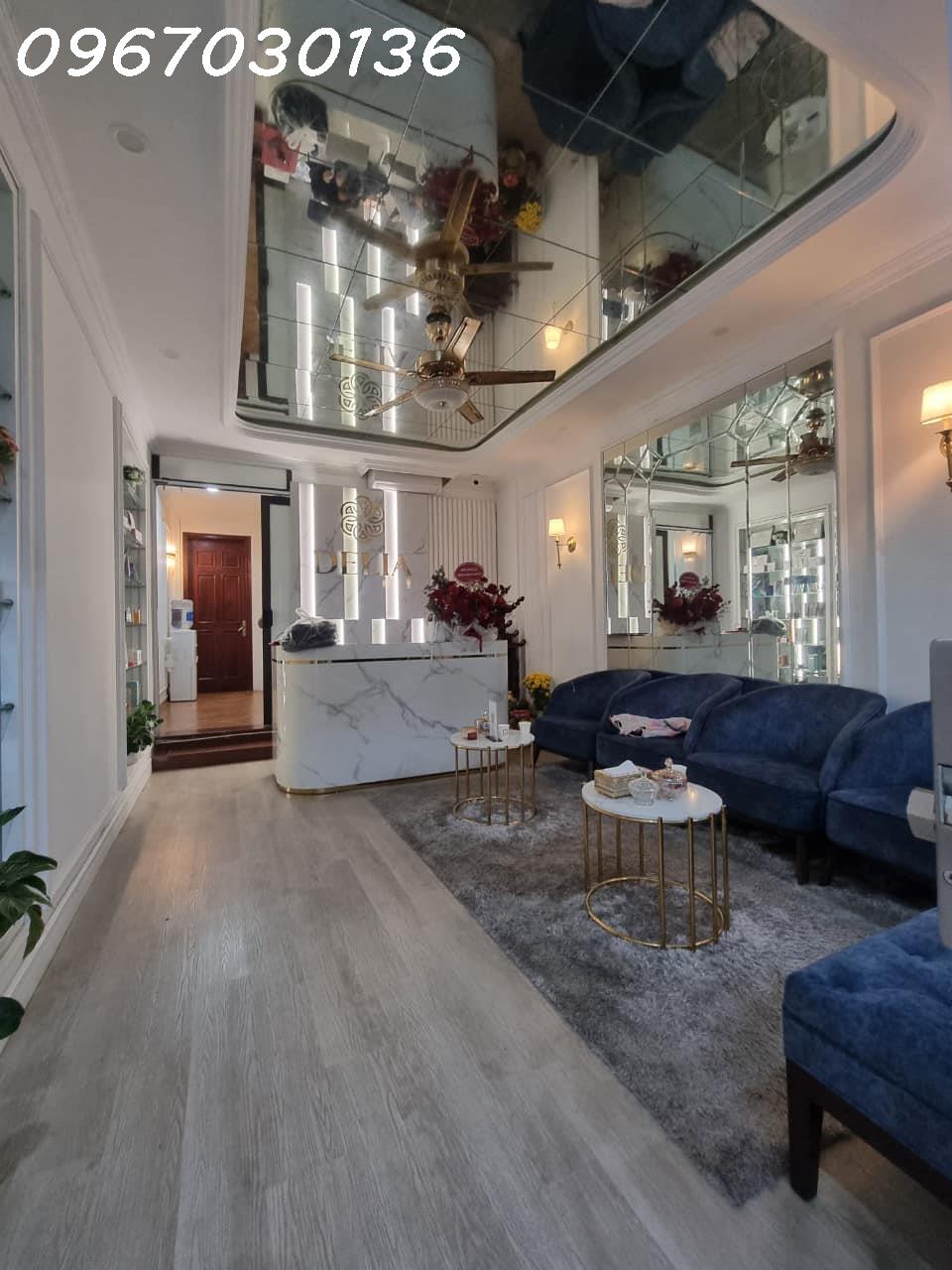 Nguyen Cong Hoan Ba Dinh (2)