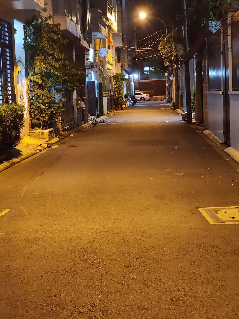 ban-nha-phan-van-hon-tan-thoi-nhat-quan12-gia-re (1)