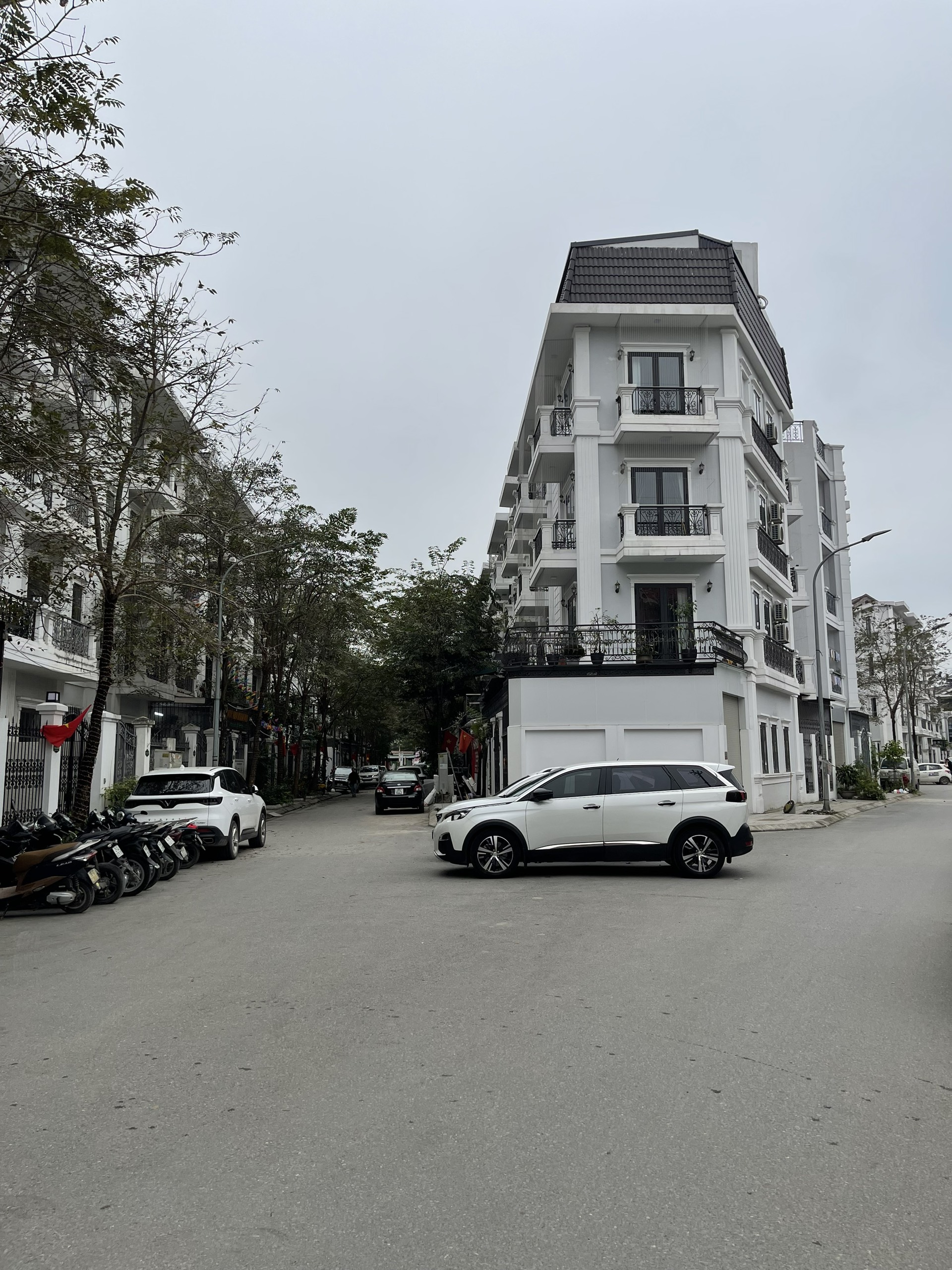 c0f4dfd2-612d-4624-8a78-0fbe66d4f1e3