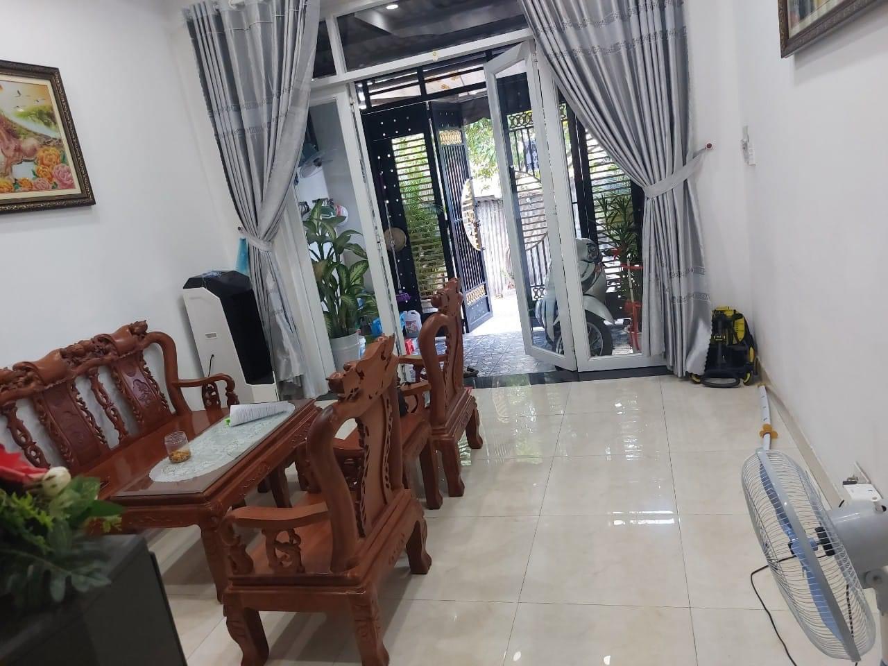 e64f0bb7dc8370dd29926