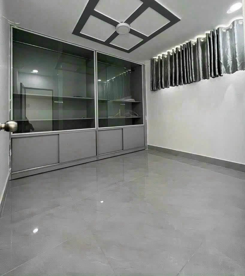 gv1.jpg_bak_638445560979460700