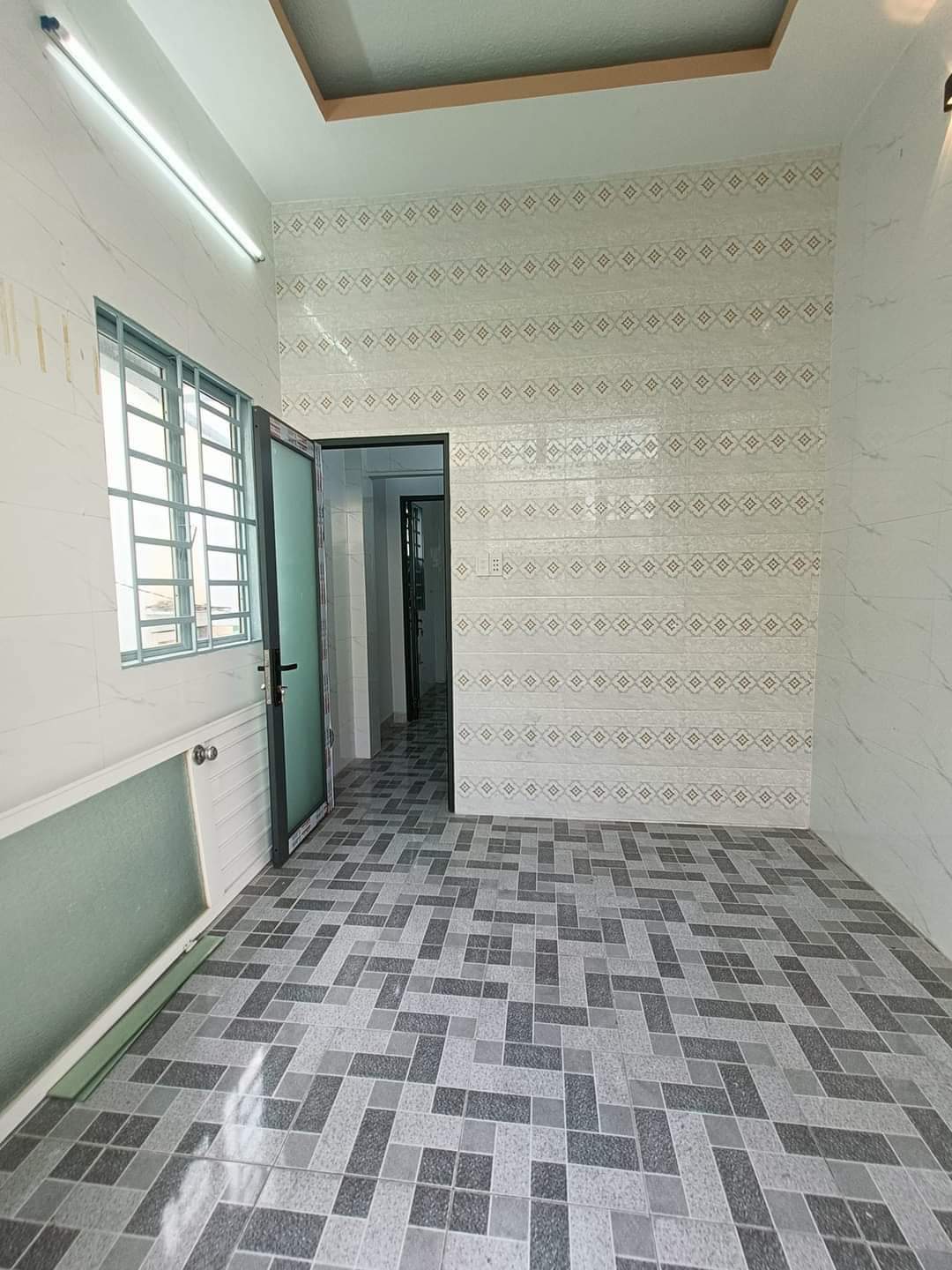 z4866104246465_5b6684725997c6896148583b0105d92b