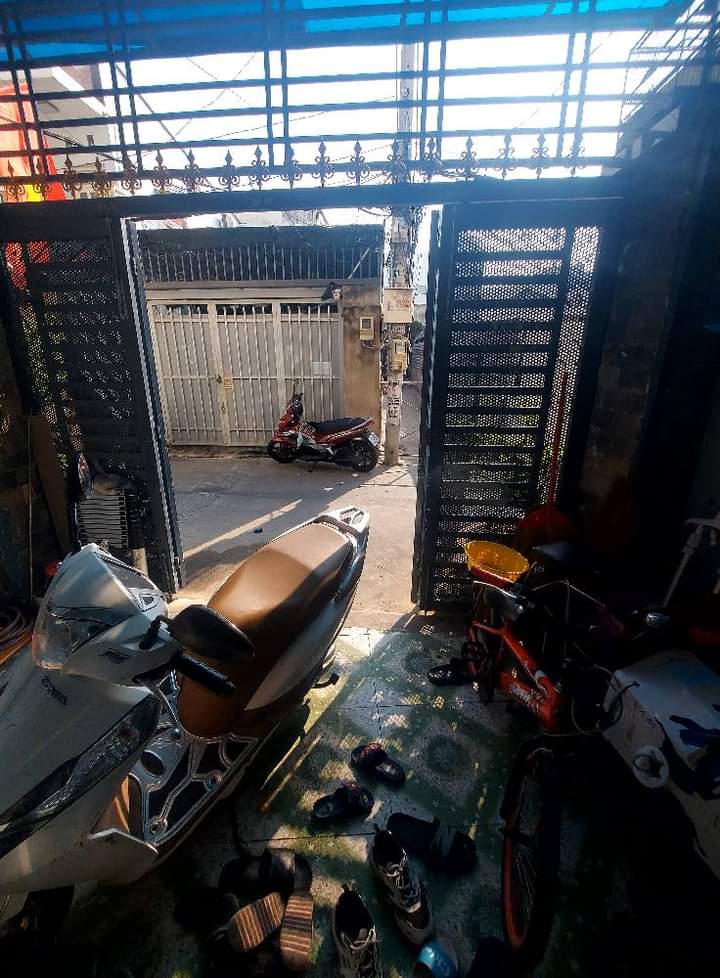 z5210516303472_e2e0660cca959eb9b61e1a28b6fb8e60