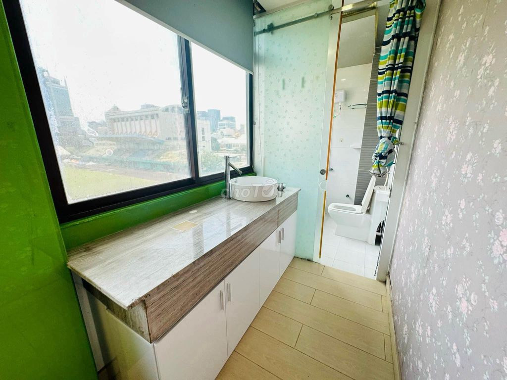 z5215351990262_ef43135496fca74589b6feddf09e7aff