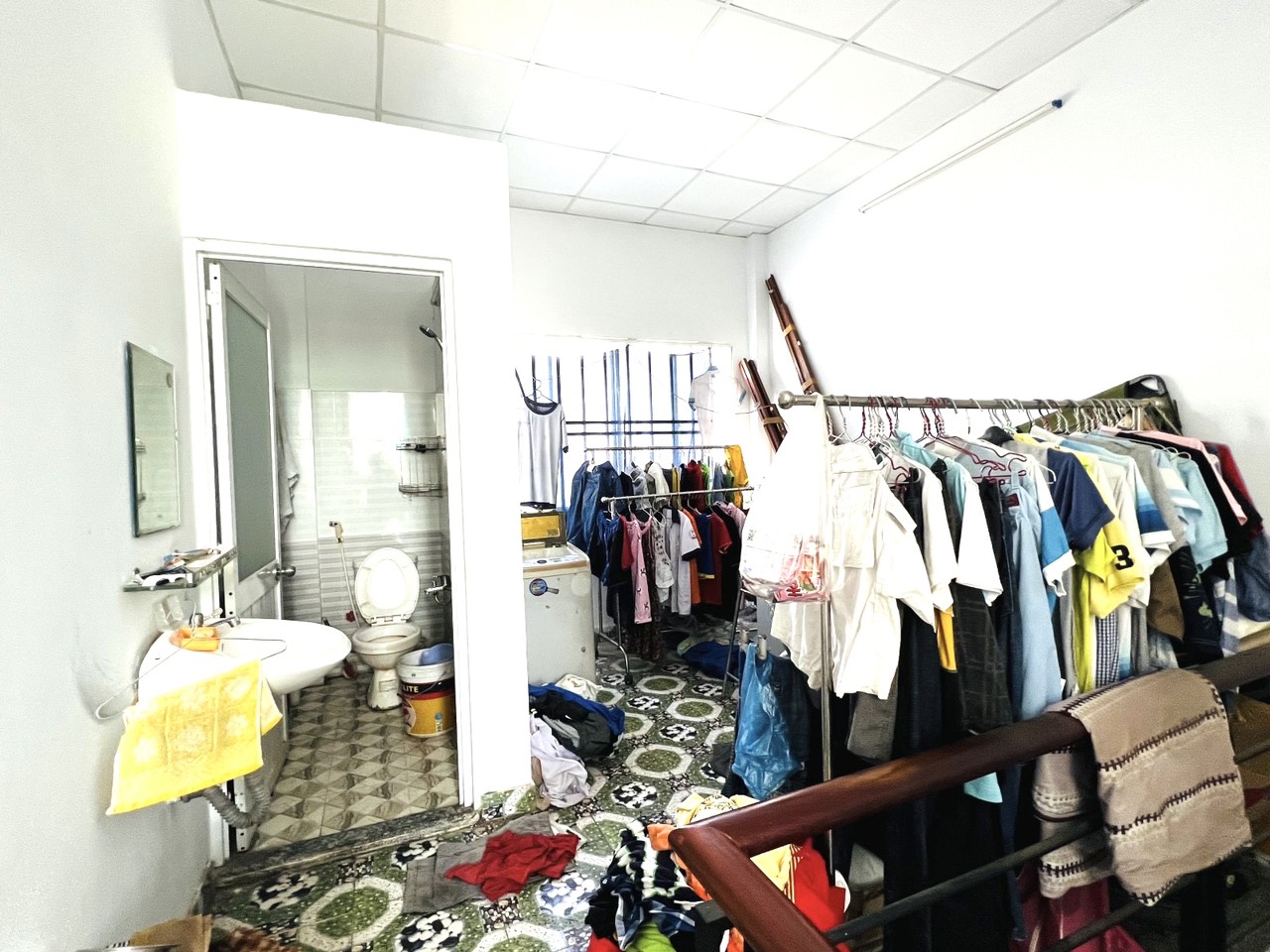 z5216622023256_602a33ce816e1bdced761d9d8cb73c9c