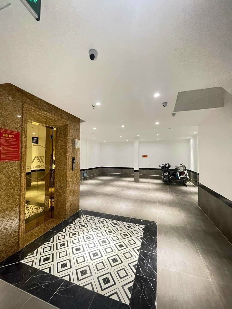 z5217575453826_dad98a6dedf0de794de3cdbca4c04f2c