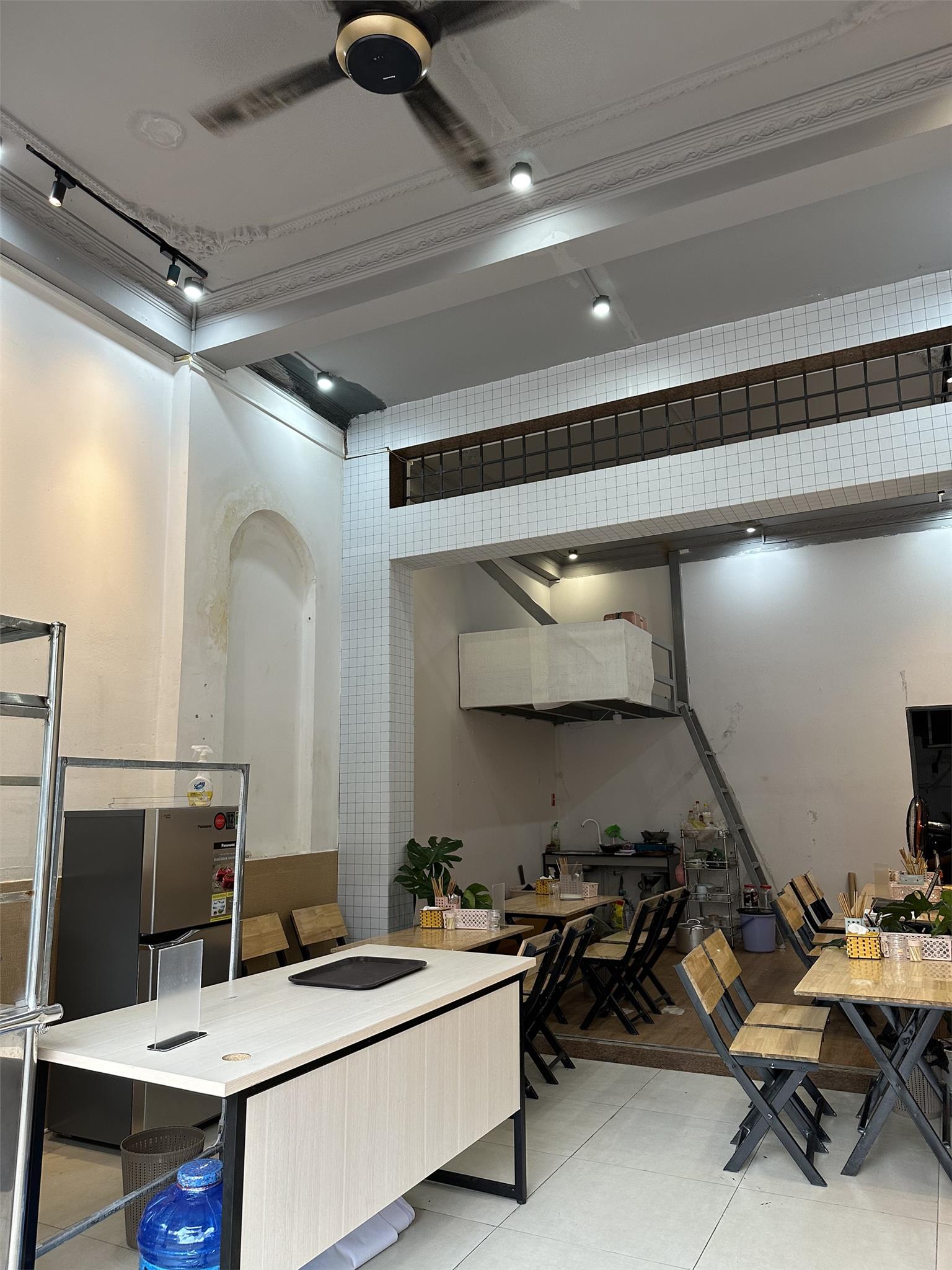 z5217869787330_584c5c22d1b53b3d63a62af46dd880fe