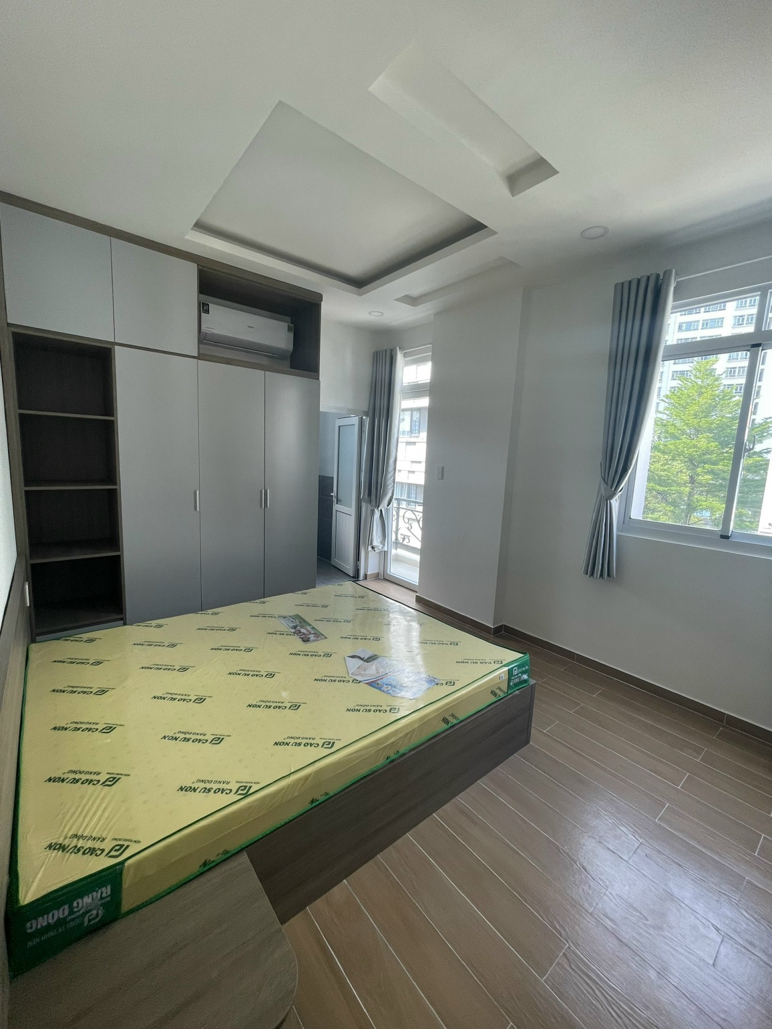 z5219519293619_c25eb04f1f996afee12a64a48c54a3c4