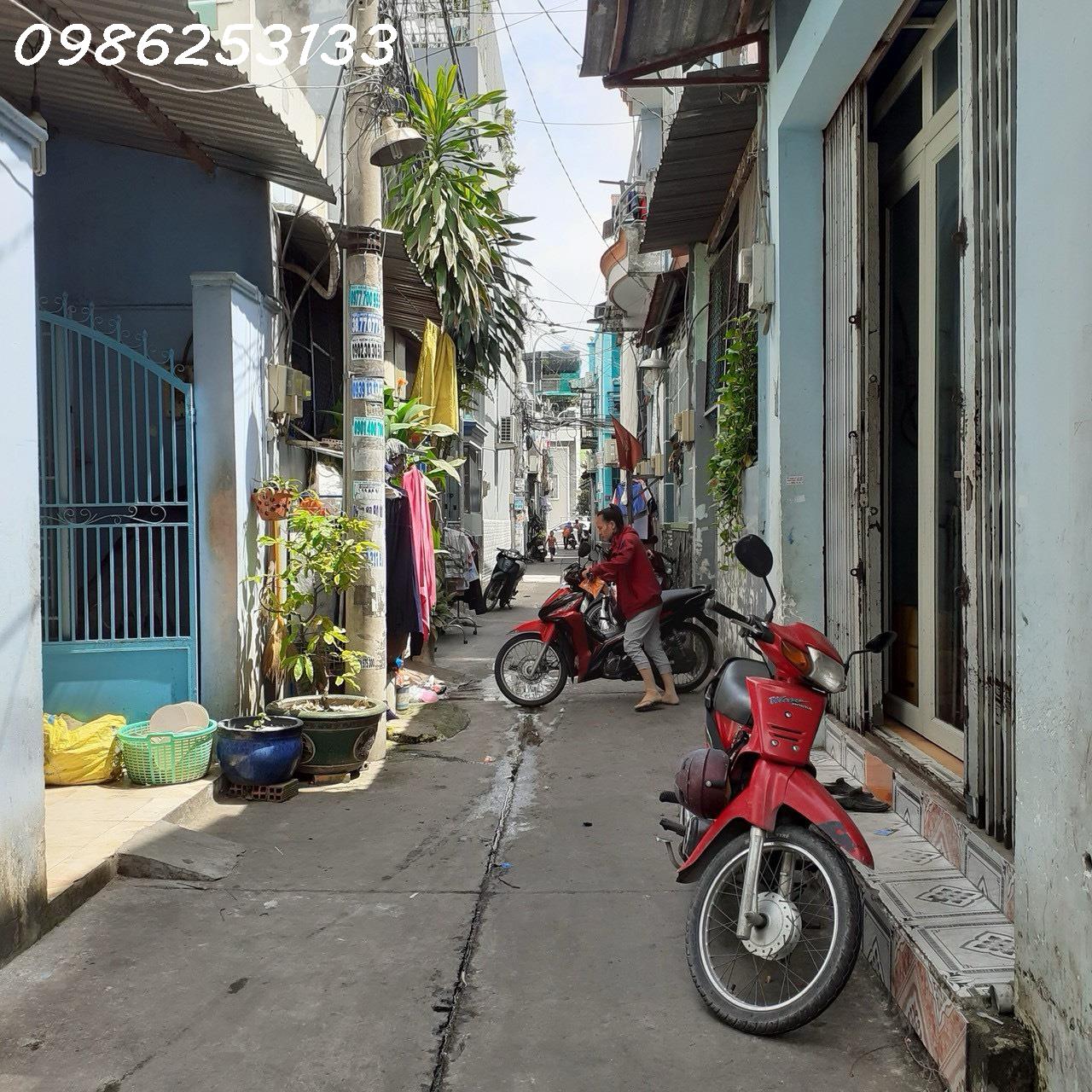 z5229887404293_89dd308690e73aea6c396d17797c695d