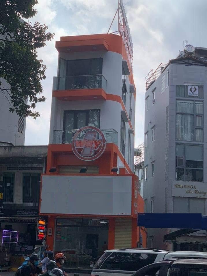 z5233269533438_ce228f8681aac06292626a214bde1783