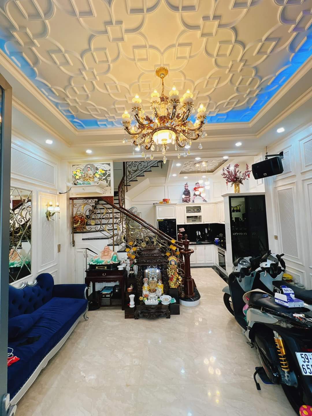 z5236147444779_880b10a86e6b28fc29523f6e67f2f98c