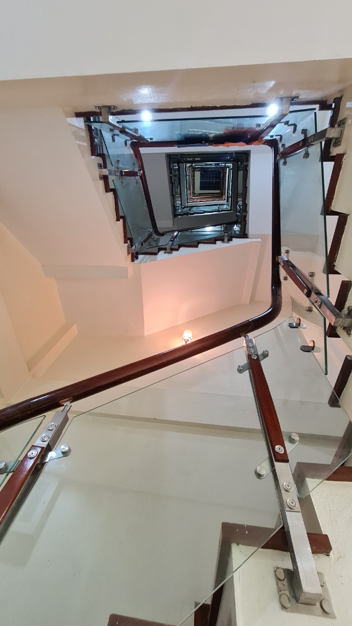 z5239801993176_1144f1122af92c184540b8e442c4fd65