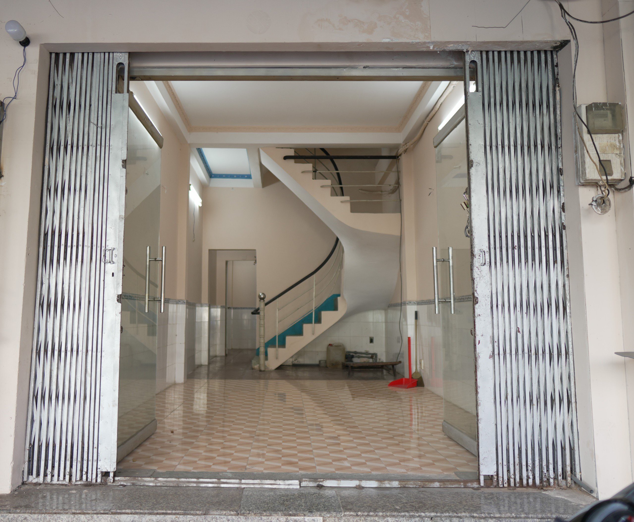 z5242520566109_1f48a8743323eae56fea1a990c59cdd7