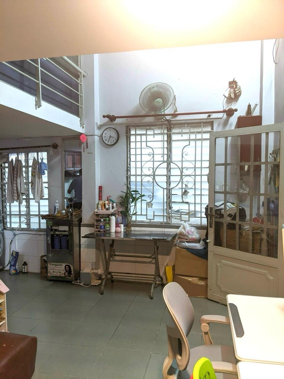 z5243733483133_4429841b5f9e1cb31a837dc66e96a14d