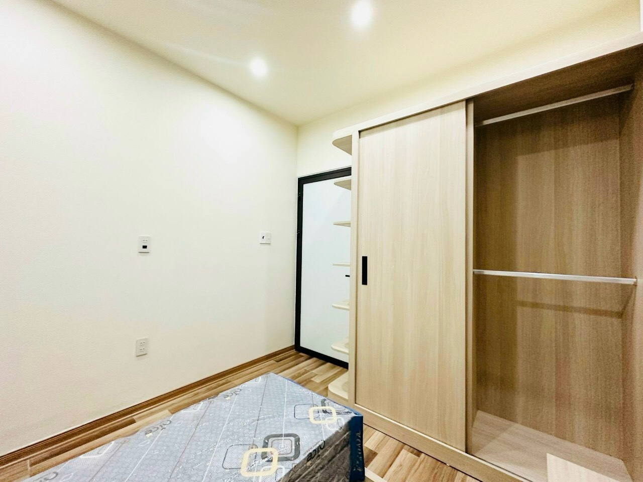 z5248156782625_f1f28e82eec2dde8f1213b8bc37278a2