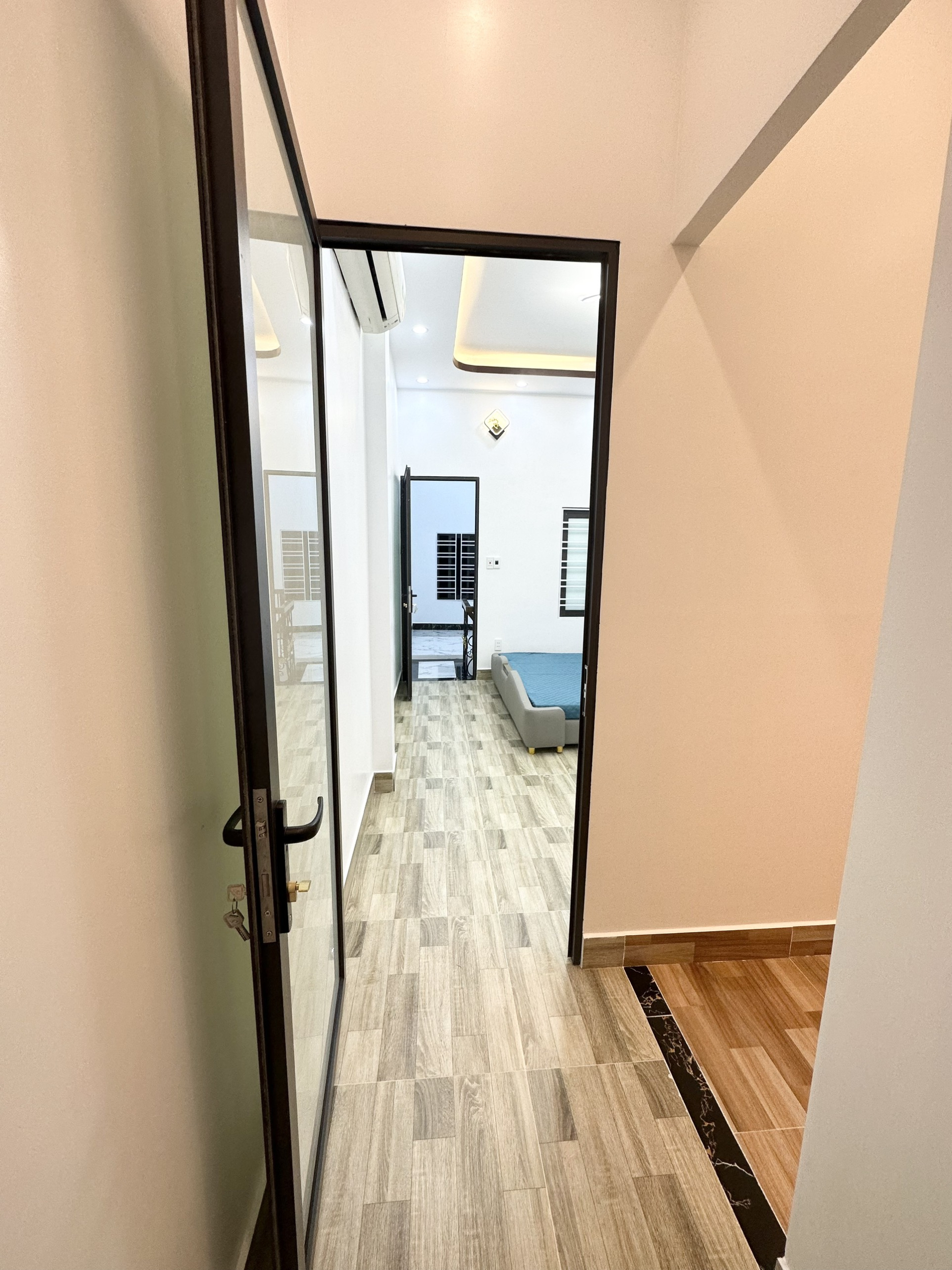 z5248411523721_bc3c5e3913139d8fd6a9187c64918101