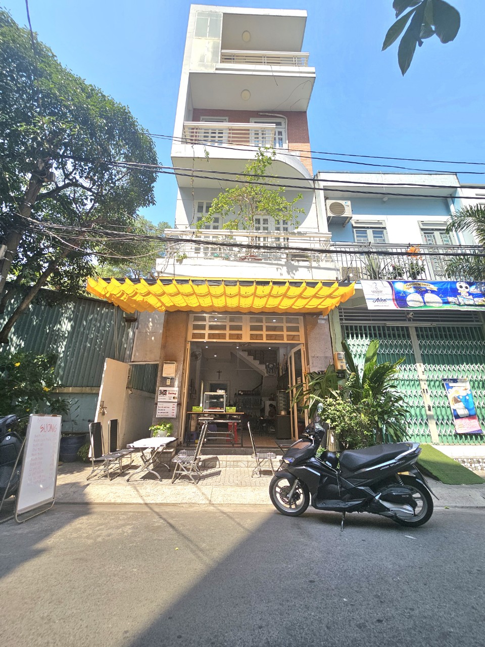 z5250598789523_d84d9142718baf7495e065c9ce05f23a (1)