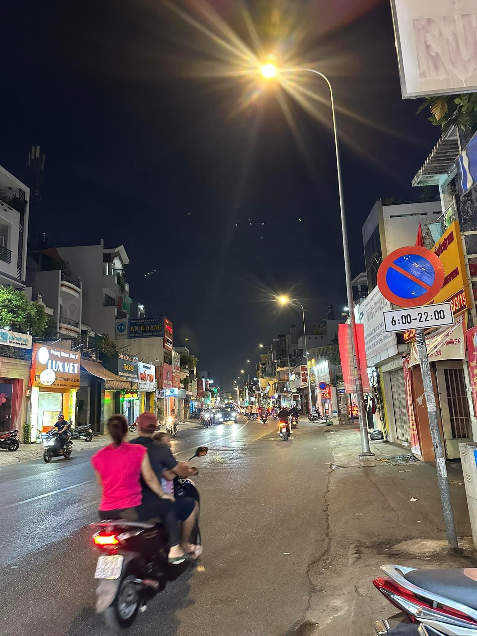 z5254215502349_e8ab1f68d18542a6d08de5403c60cc58