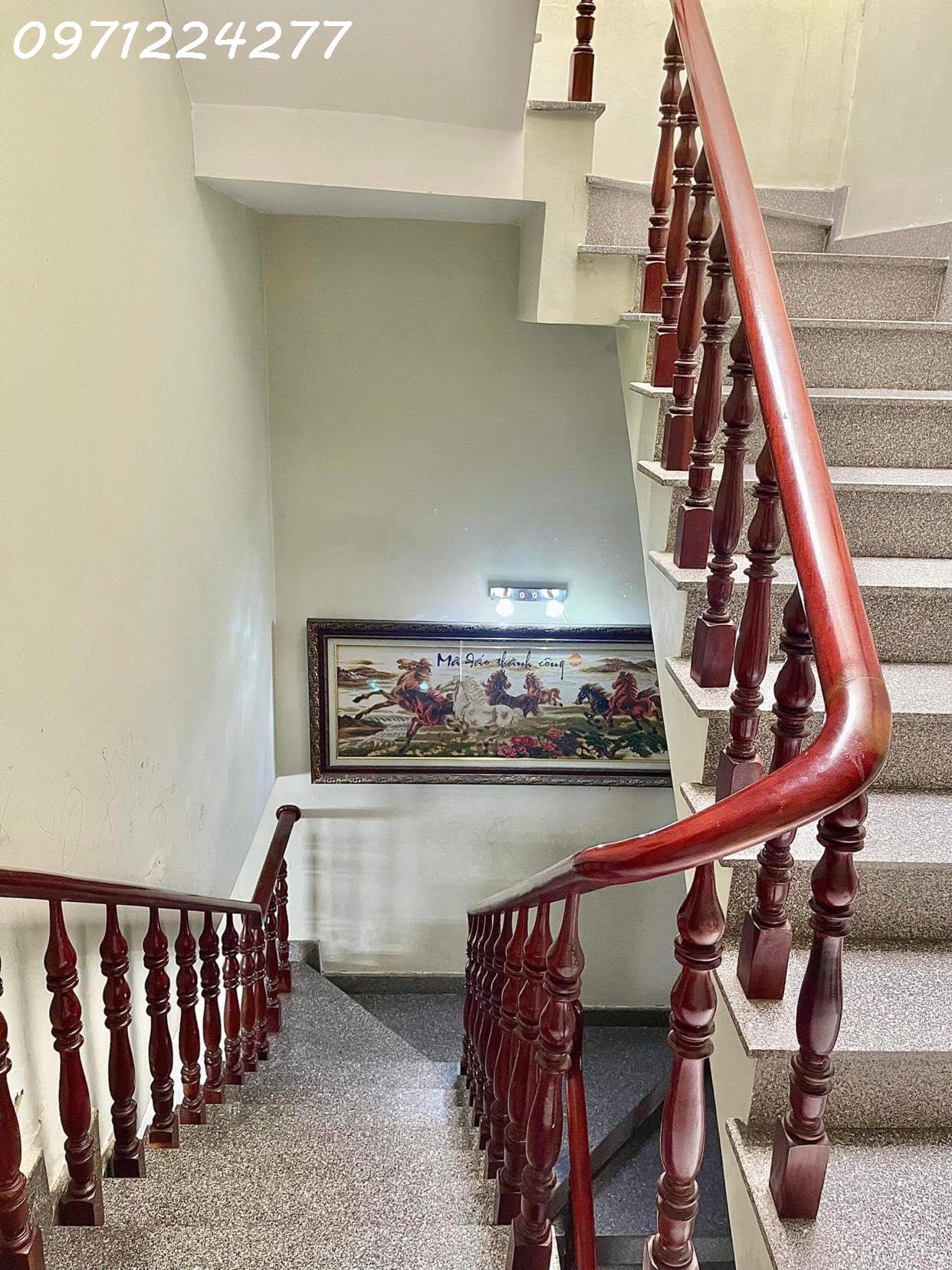 z5257794420378_4d3577a0932654f6eda0590b9b5e3ca6