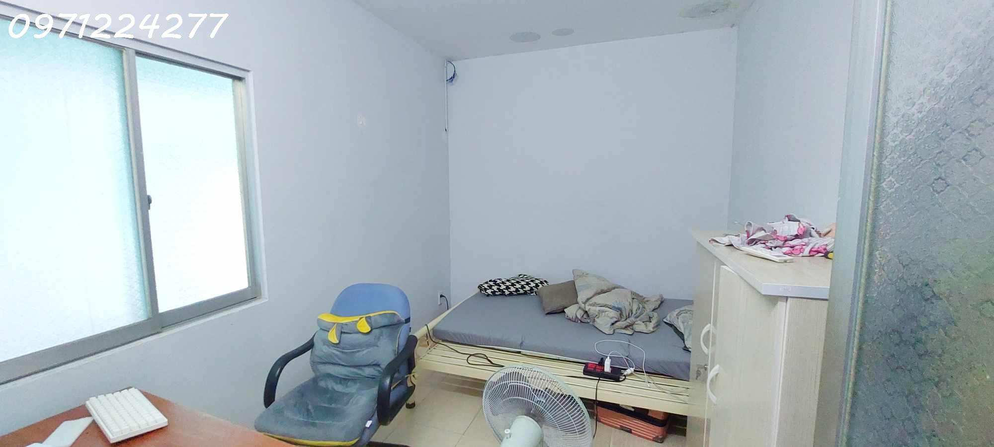 z5258001298001_04a2d84b68f7bdb4379eccd991034990