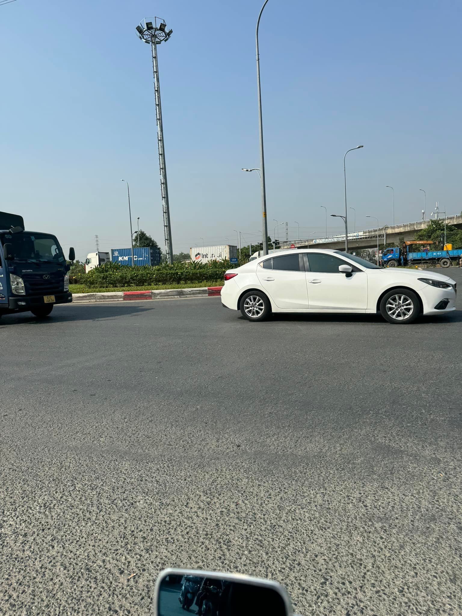 z5260581141728_f6e33da4320f44026b981f6ef8b20300