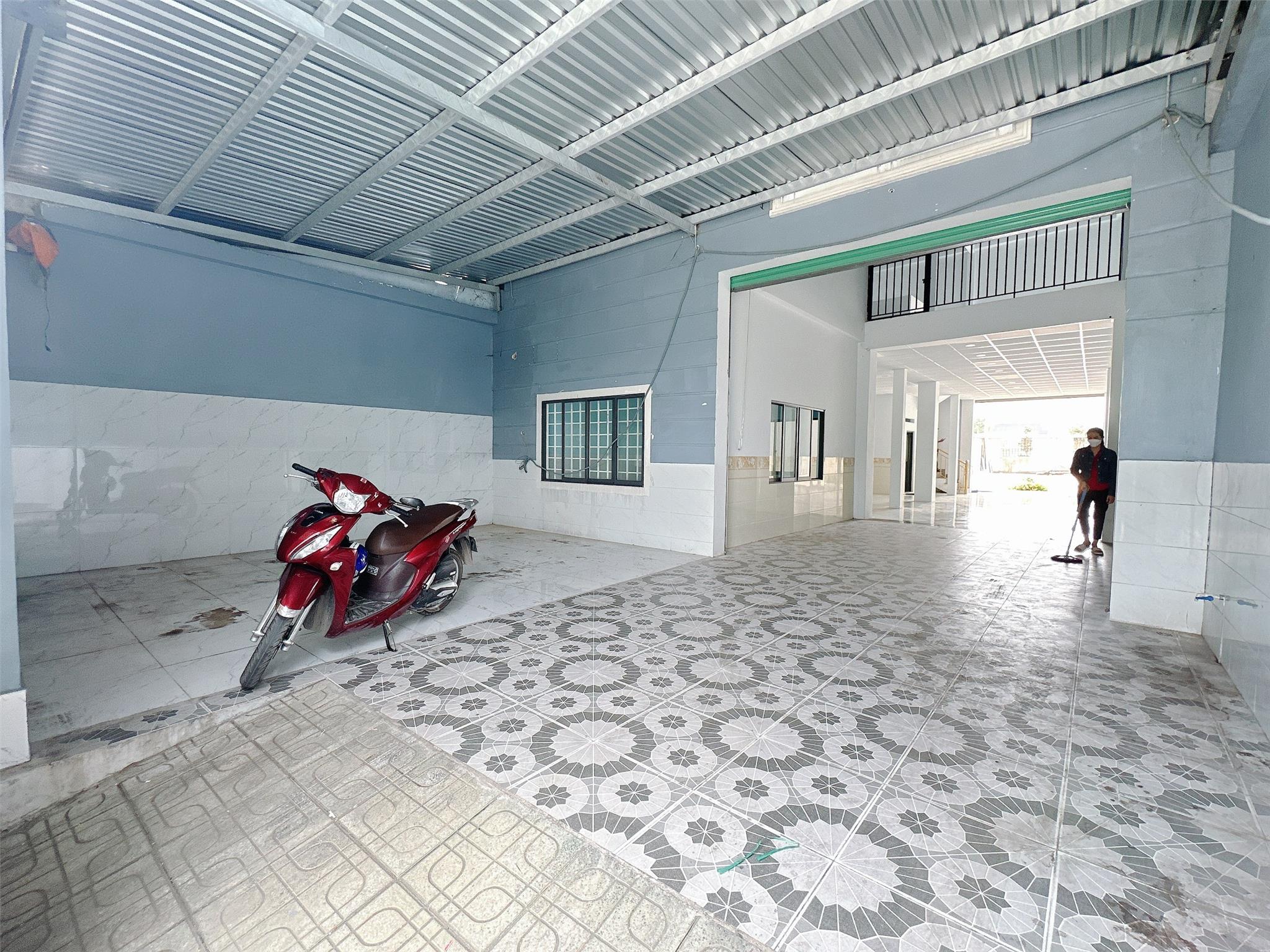 z5262784506251_ebb6189beb81e3fb56fbb3230d93bbd7