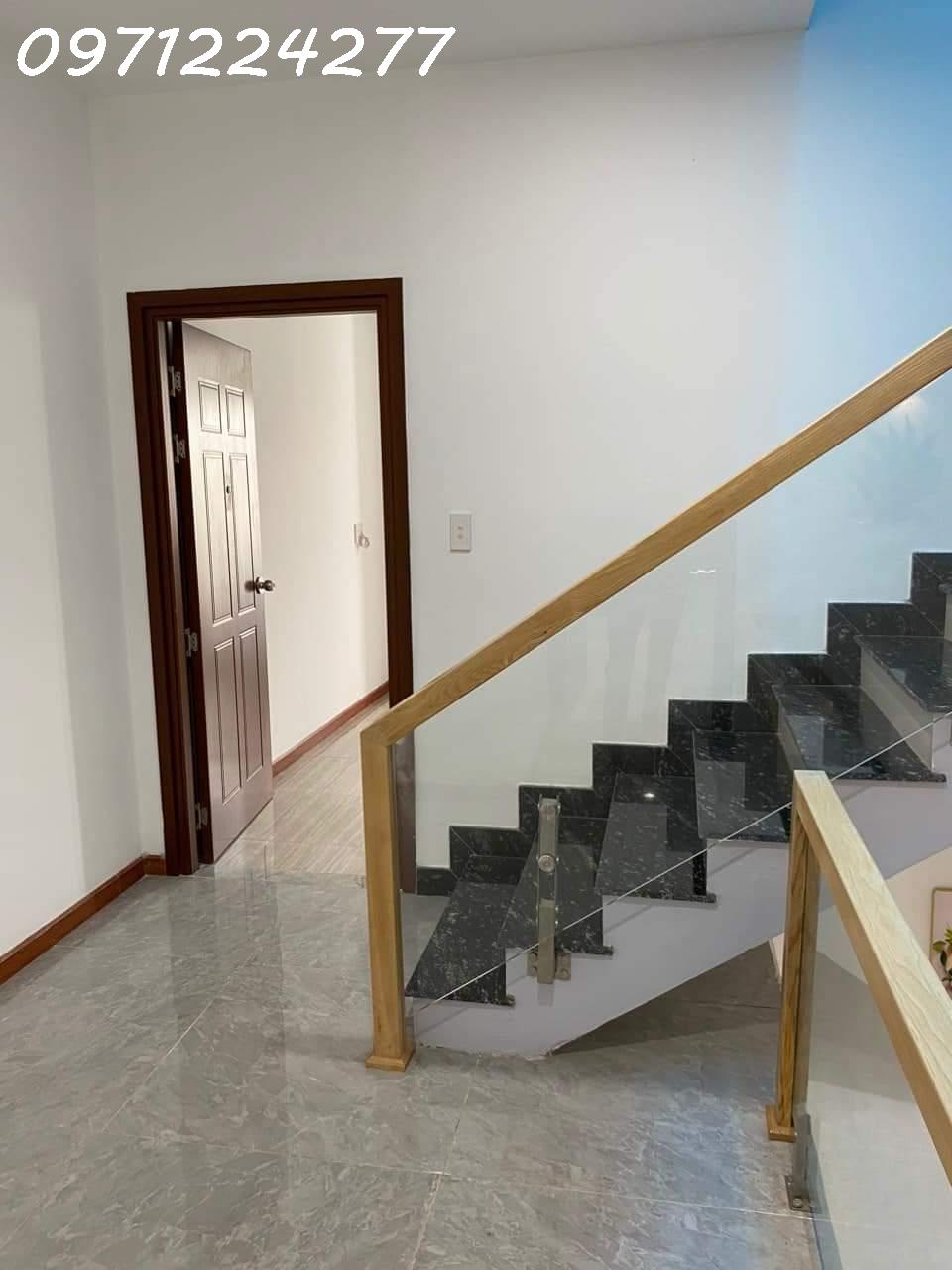 z5274564819519_8824151bdb543ce03ef083fa3be6d411