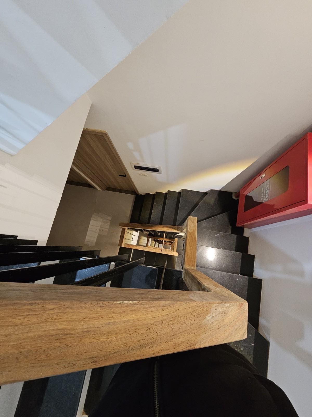 z5280894238574_164ca1e0beab6f89f3d7622e5e795402