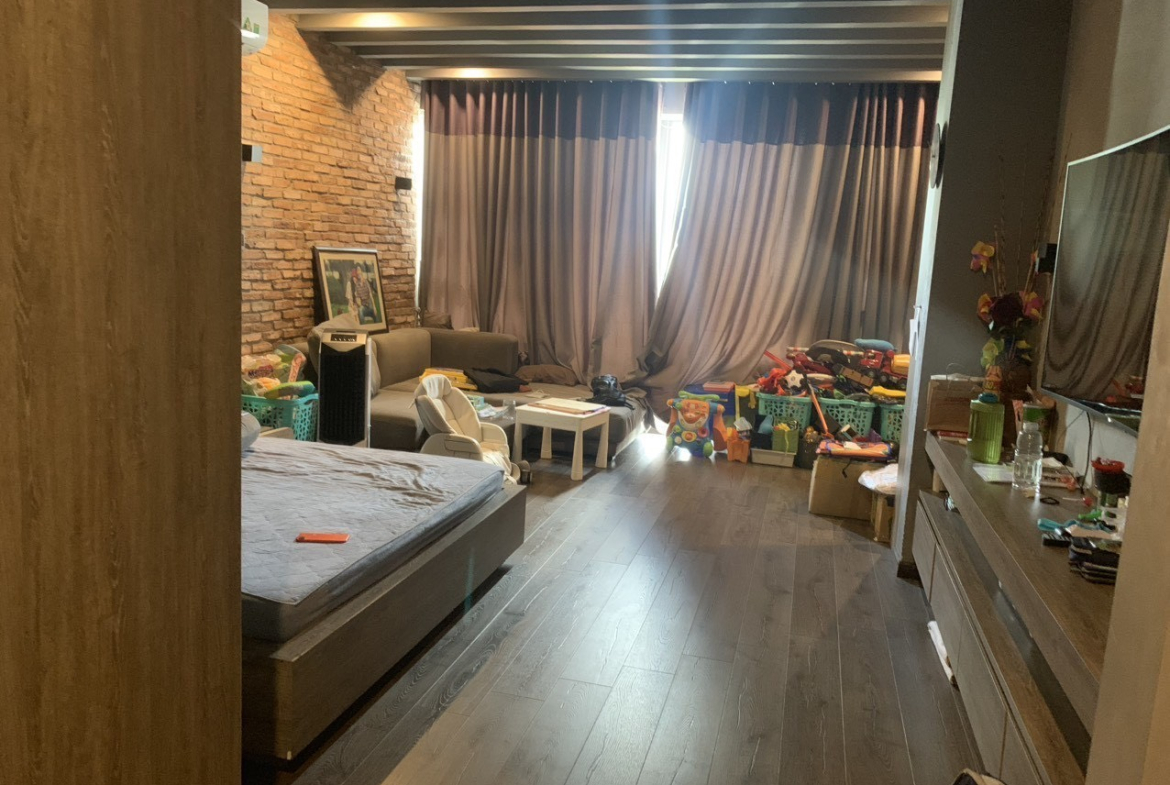 z5283805930622_619db4a12f522663f2ce703bfb00f05d