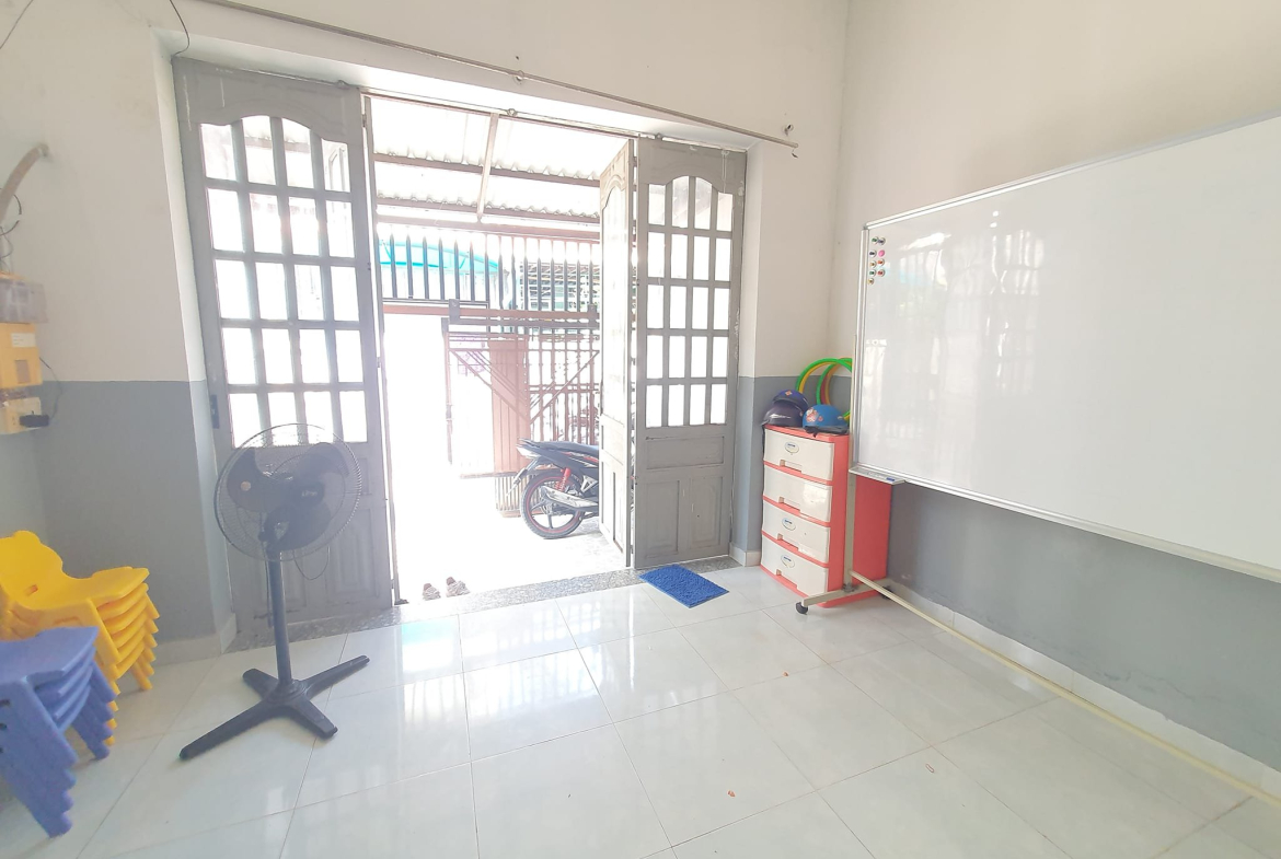 z5284343783438_55f0bfdc1ea8f3f7fa12cf6239db2987