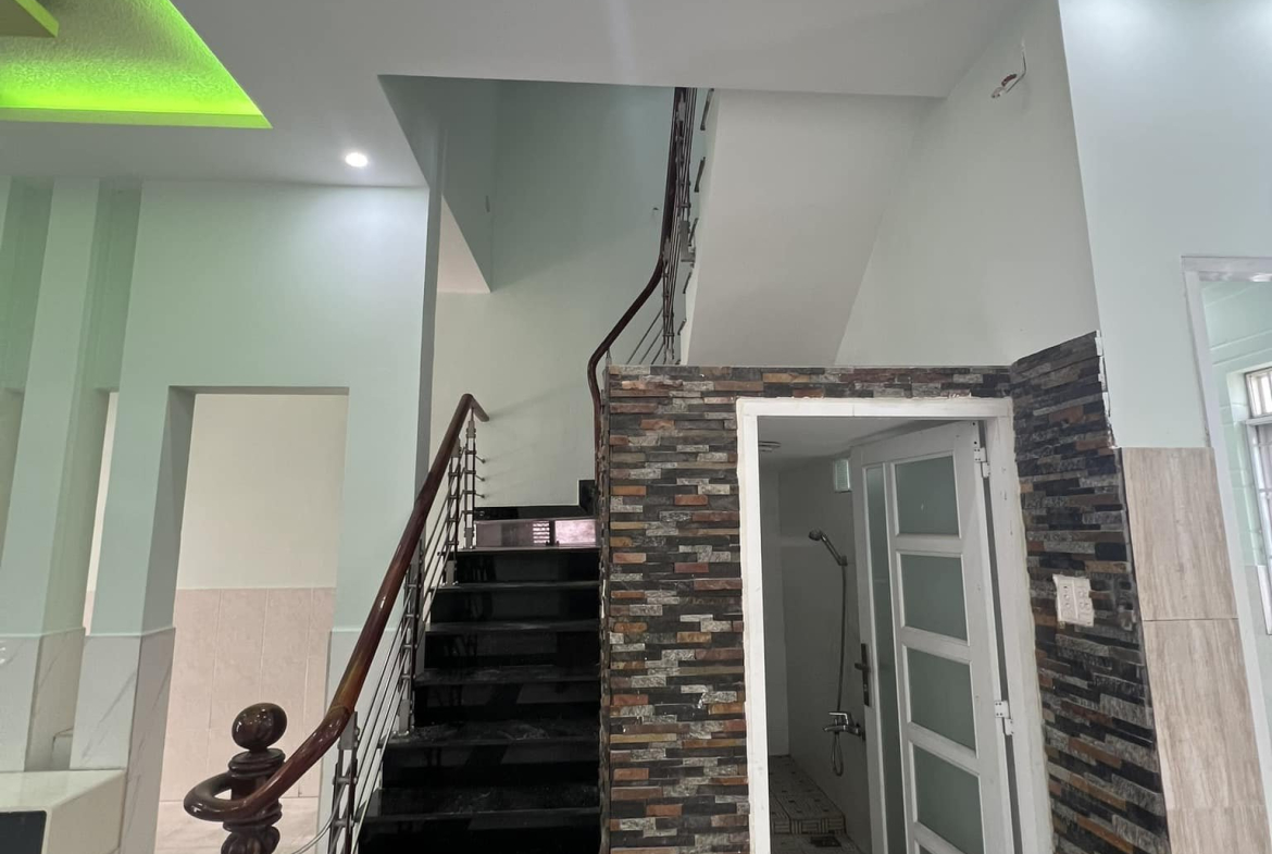 z5284415325987_f81edcf0ede0779b9c84dd6b6959d950