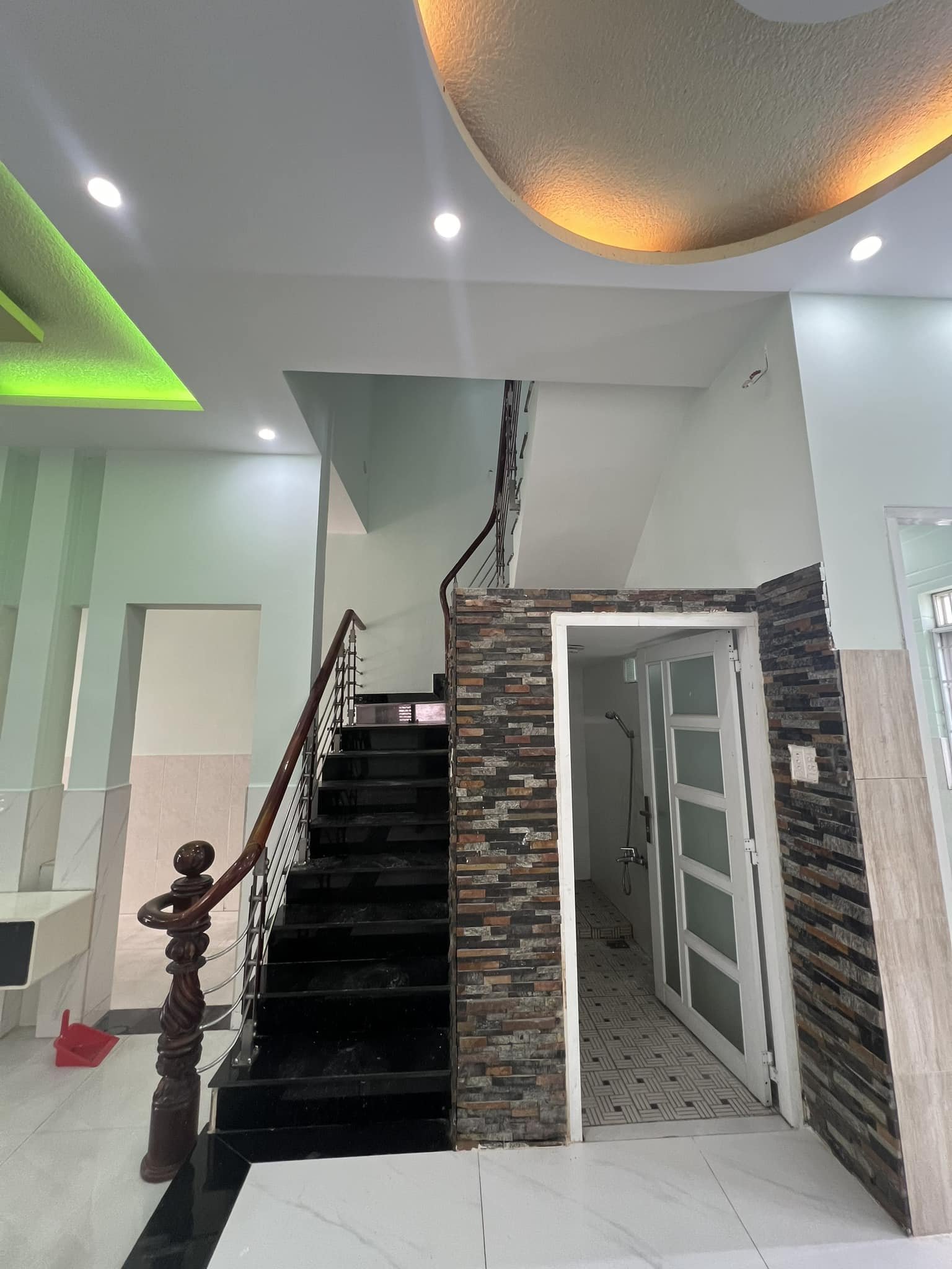 z5284415325987_f81edcf0ede0779b9c84dd6b6959d950