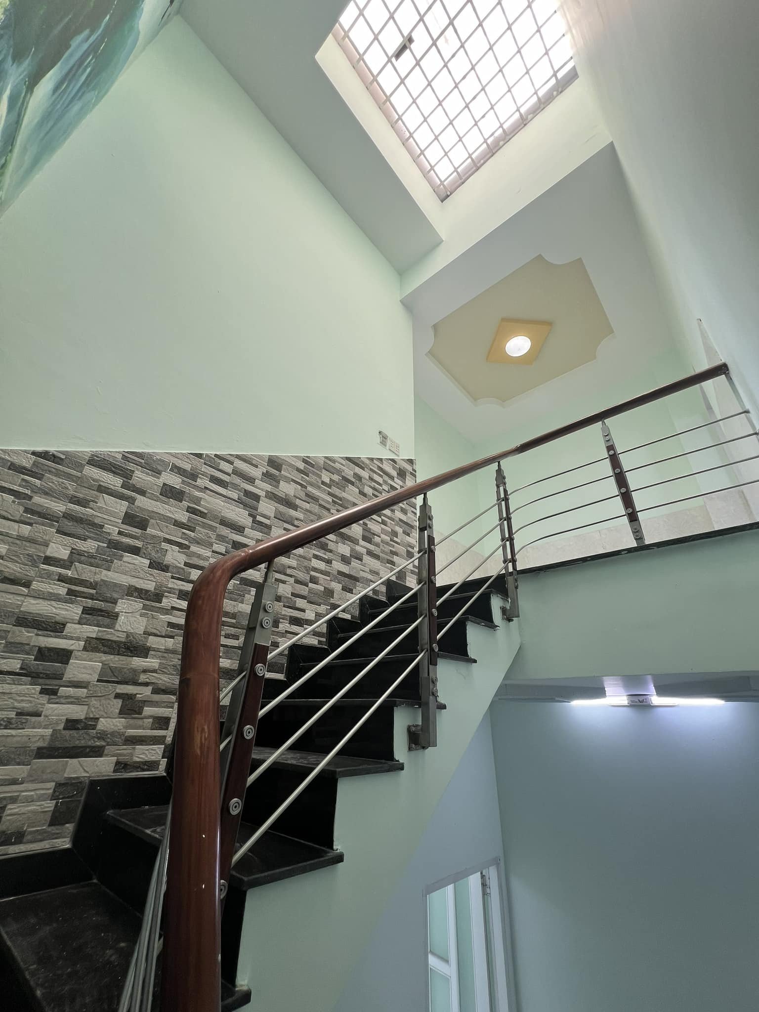 z5284415338771_c2d5e9a0724ab89d55e2729ab43cfa7b