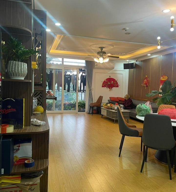 z5295283329945_92ea666635de0e206947f11c9bc55da7