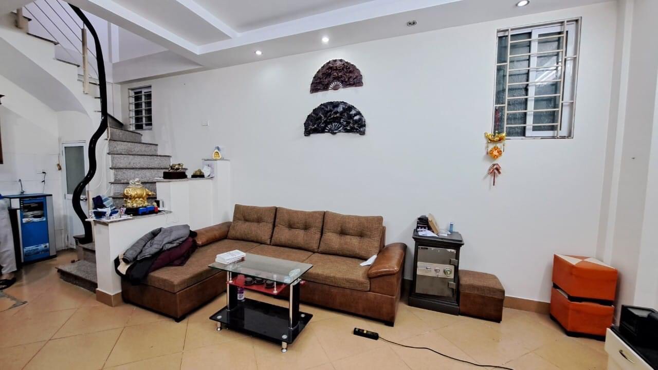 z5299455131095_2df28fe51ecc03eab5b78bd5333cbb8a