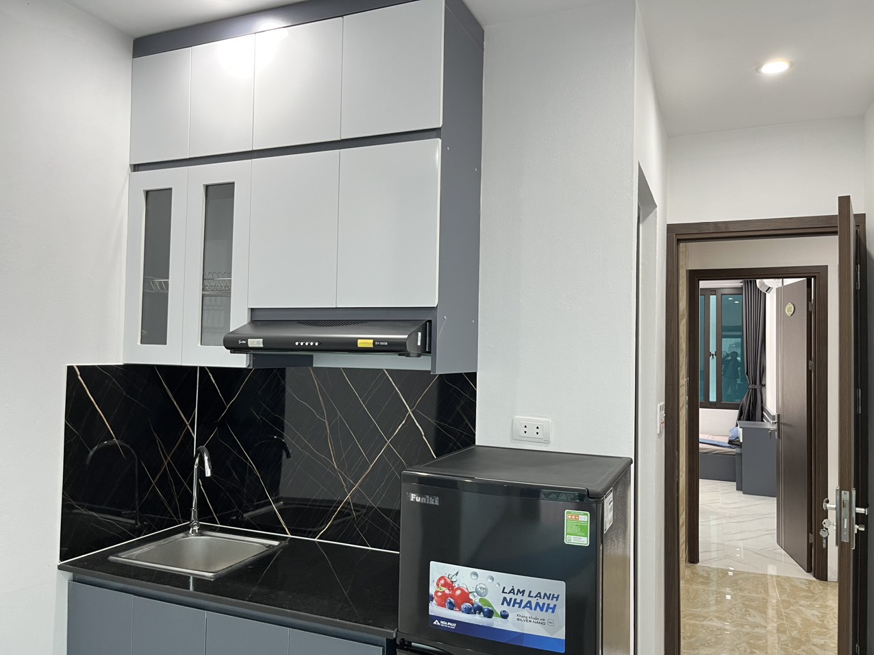 z5299608060263_9827241038eb6e19a5587abd774ba269