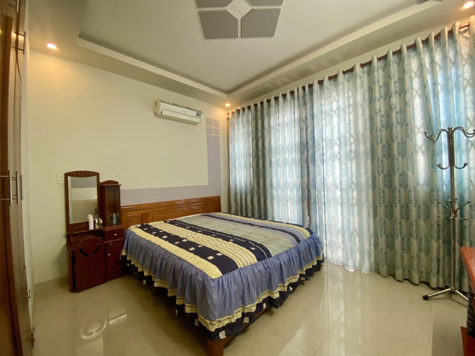 28859e4e958a940b9e27ca1f27ef4e99