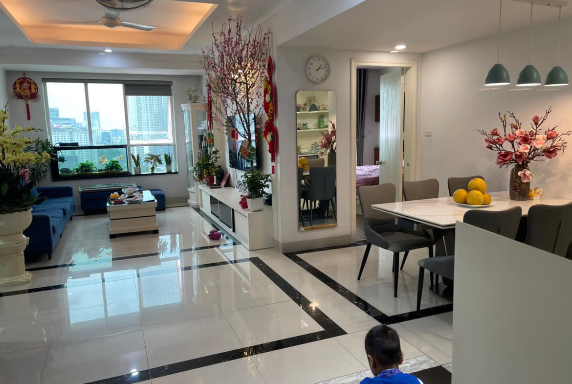 434880967_404449935659956_4736386591316341855_n