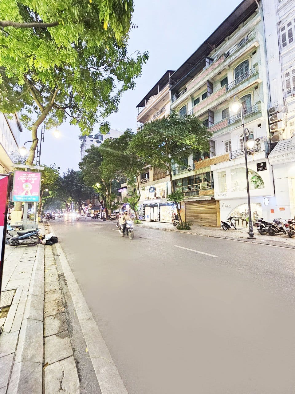 Cho_thue_nha_mat_pho_ba_trieu (1)