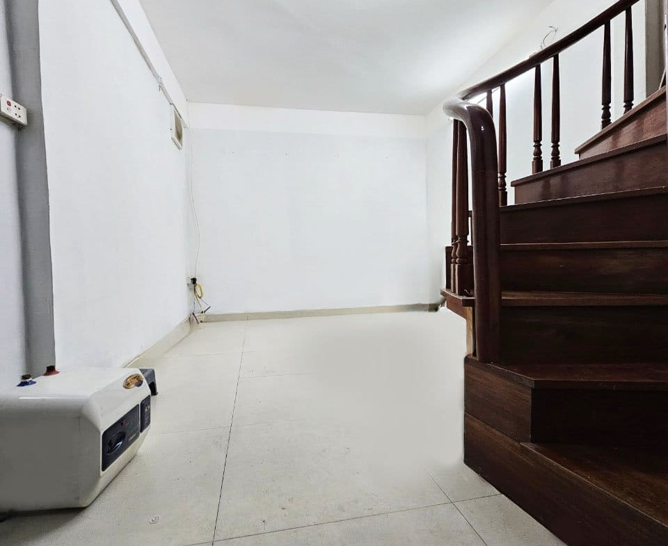 Cho_thue_nha_mat_pho_ba_trieu (2)