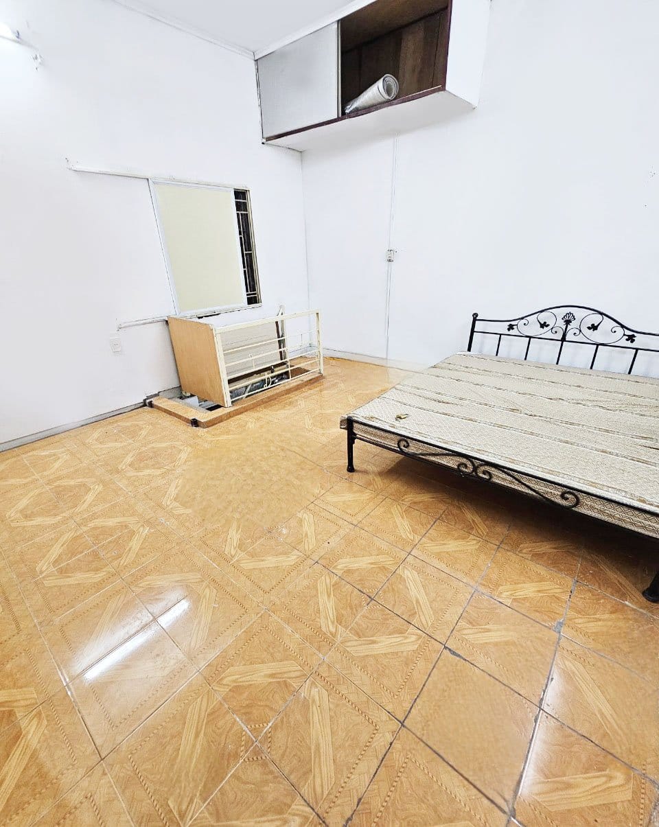 Cho_thue_nha_mat_pho_ba_trieu (5)